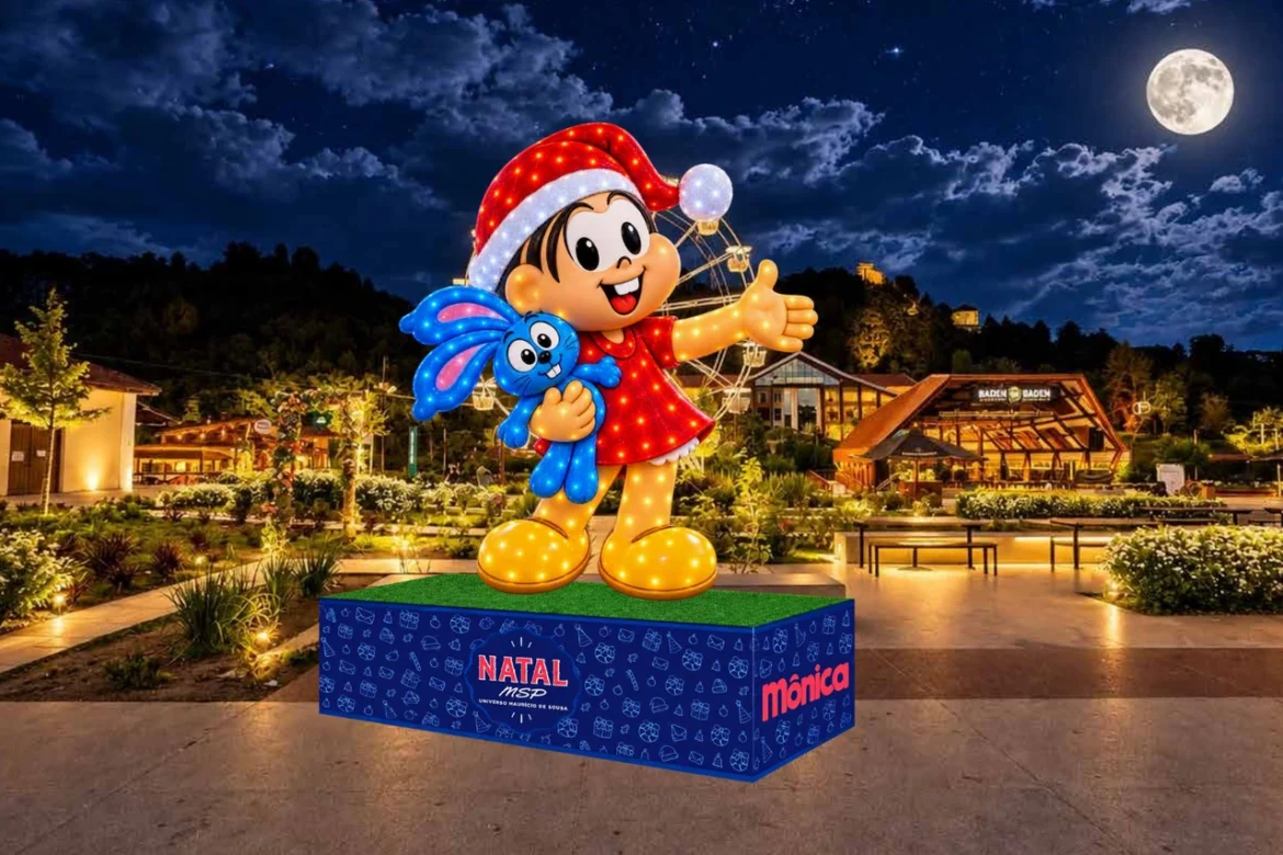 Projeção da Mônica com gorro natalino e Sansão no Parque Capivari.